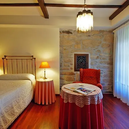 Casa Grande De Trives Bed & Breakfast 3*