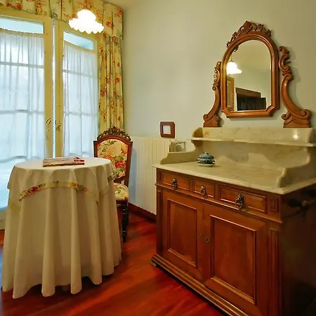Casa Grande De Trives Bed & Breakfast Puebla de Trives