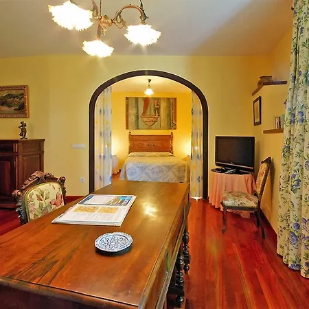 Bed & Breakfast Casa Grande De Trives 3*