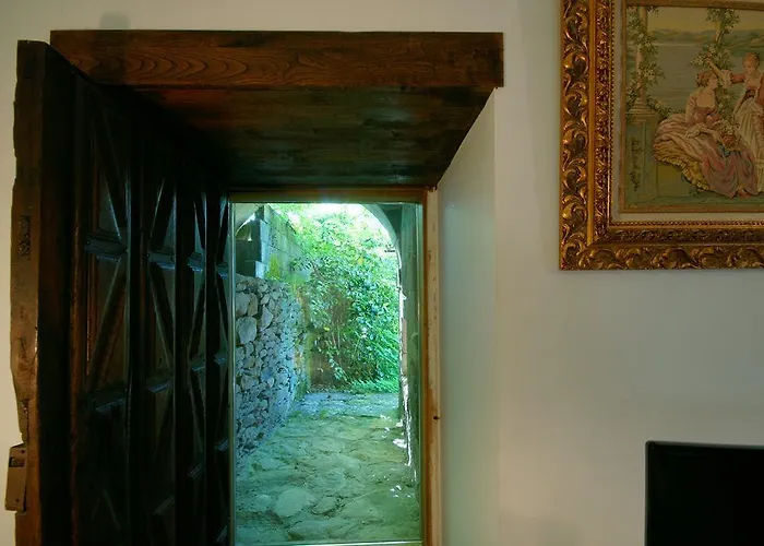 Casa Grande De Trives Bed & Breakfast 3*